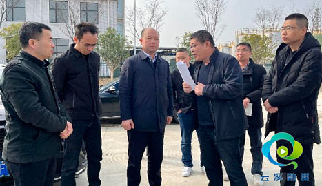 區委副書記訪索是 助企促發展